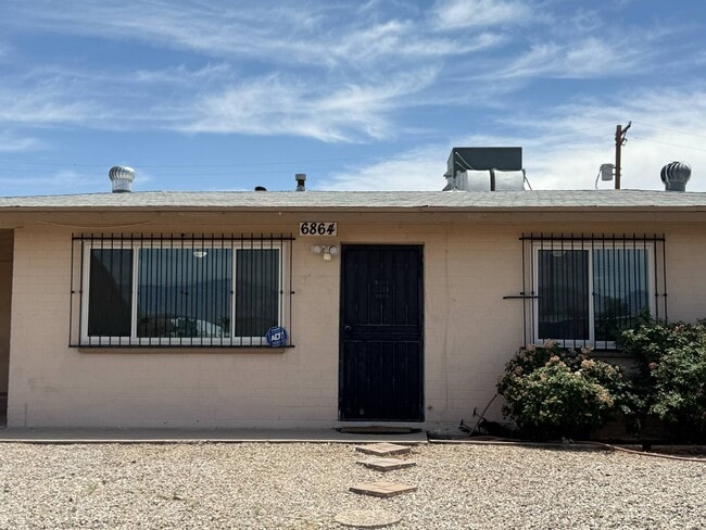Photo - 6864 E Nelson Dr House