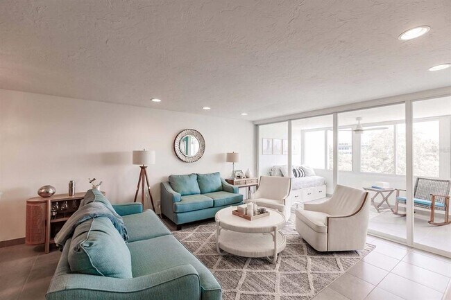 1125 W Peppertree Dr Unit 407