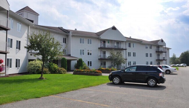 Photo - Woodbury Green