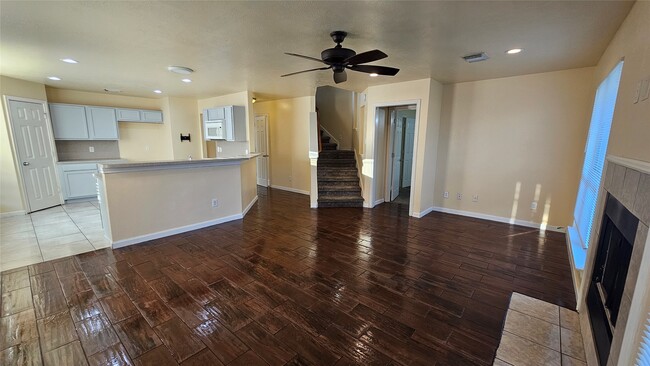 Photo - 2320 Shady Pine Dr