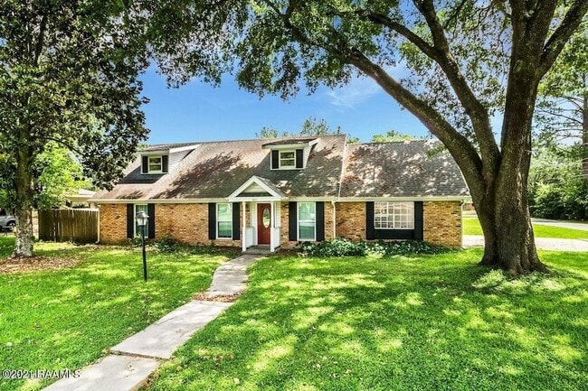 Photo - 100 Templeton Dr House
