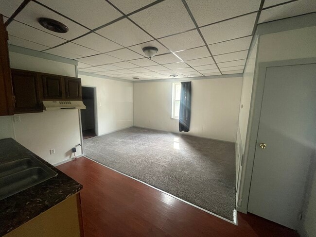 Photo - 410 W 5th Ave Unit 1