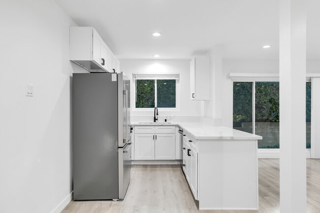 Photo - 1138 S Cardiff Ave