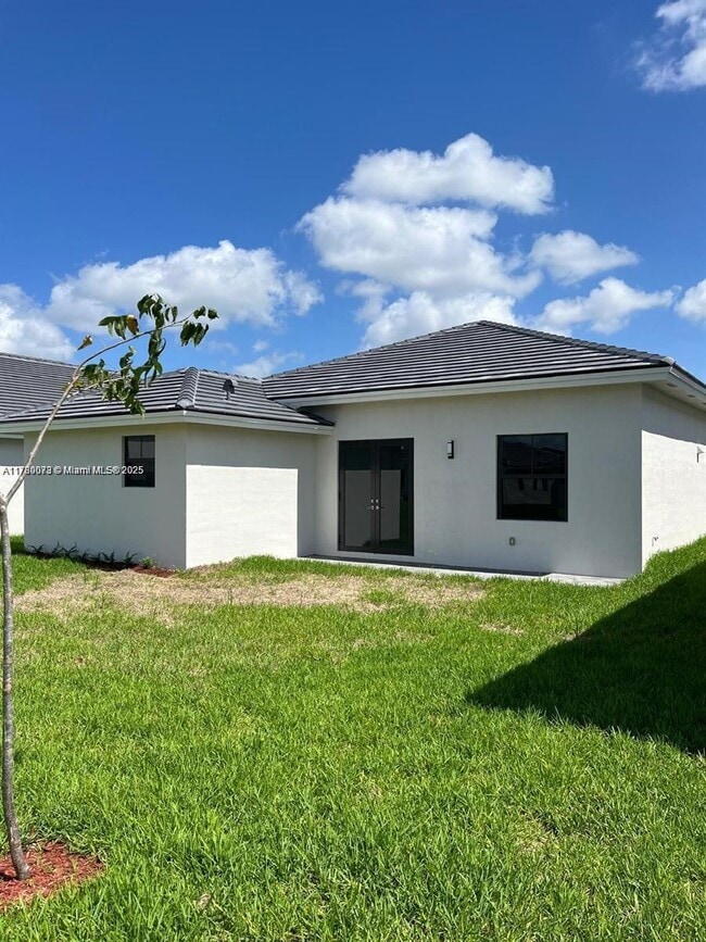 Photo - 14430 SW 18th St House