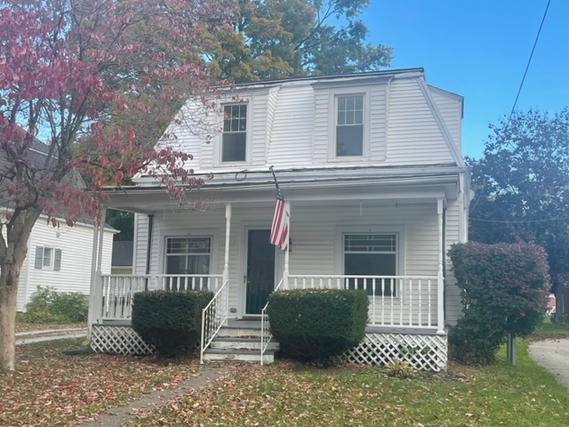 Photo - 51 E Main St House