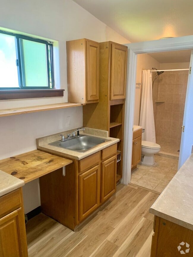 Building Photo - 18 Panini Pl Unit 1 Rental