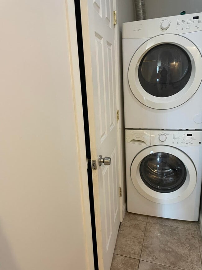 Photo - 2013 N College Ave Unit 1