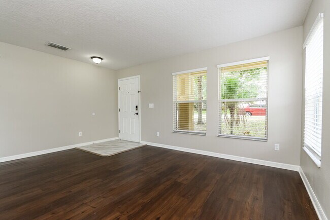 Photo - 4481 Barbados Loop