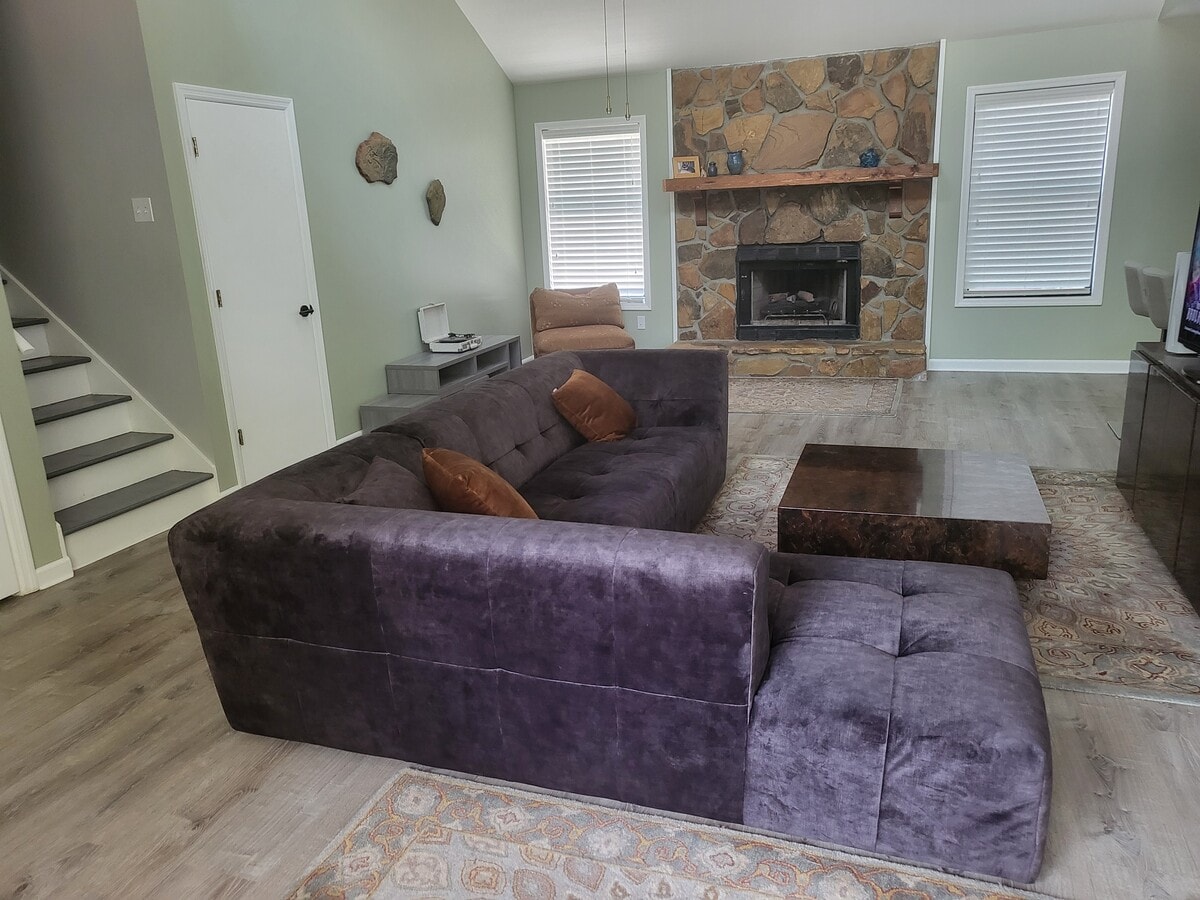 Photo - 16 Bramblewood Pl SW