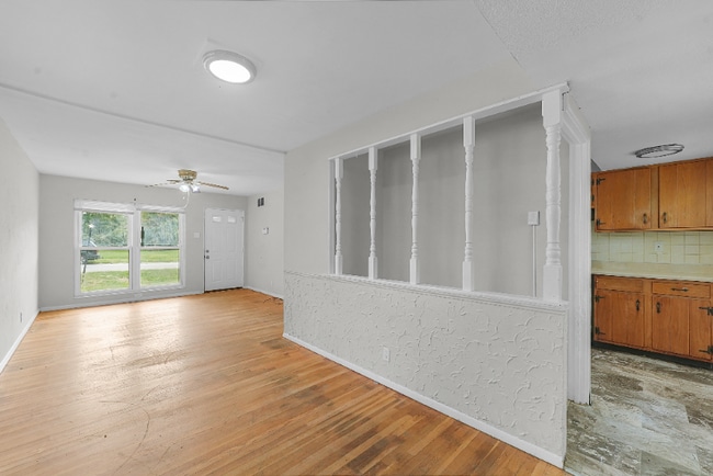 Photo - 10617 Glen Garry Rd