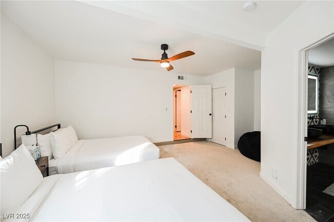 Photo - 1640 Crystal Shadows Cir