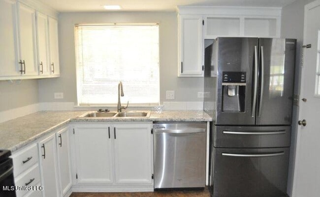 Photo - 31 Pebble Hill Dr