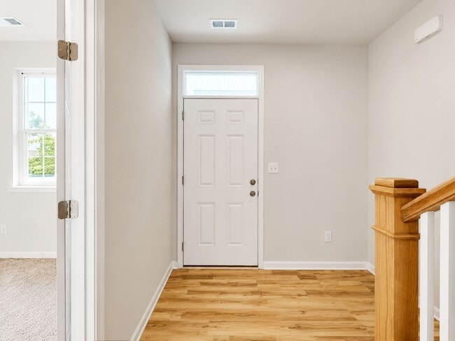 Photo - 5030 Markfield Ln