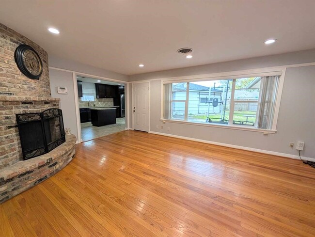 Photo - 5306 Briarbend Dr