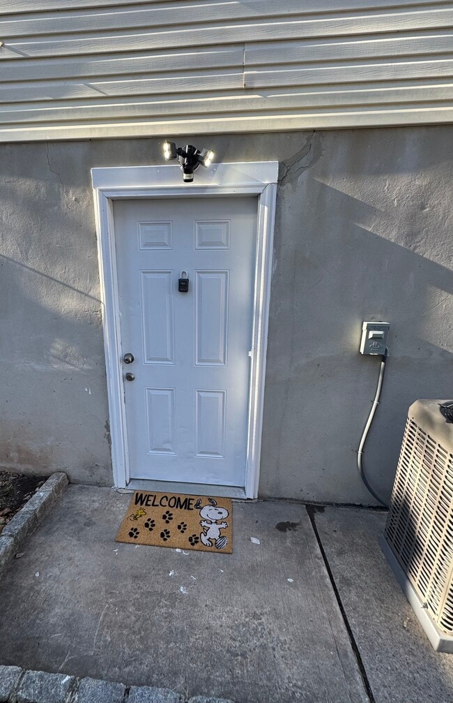 Photo - 17 9th Ave Unidad Ground fl