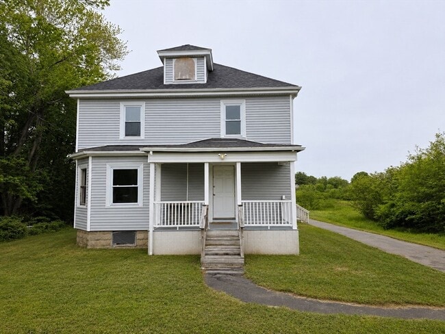 Building Photo - 294 Plymouth St