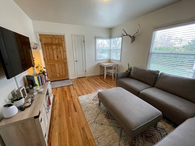 Photo - 1029 E Kensington Ave