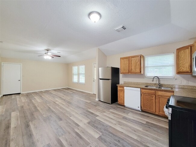 Photo - 12700 Royal Green Dr