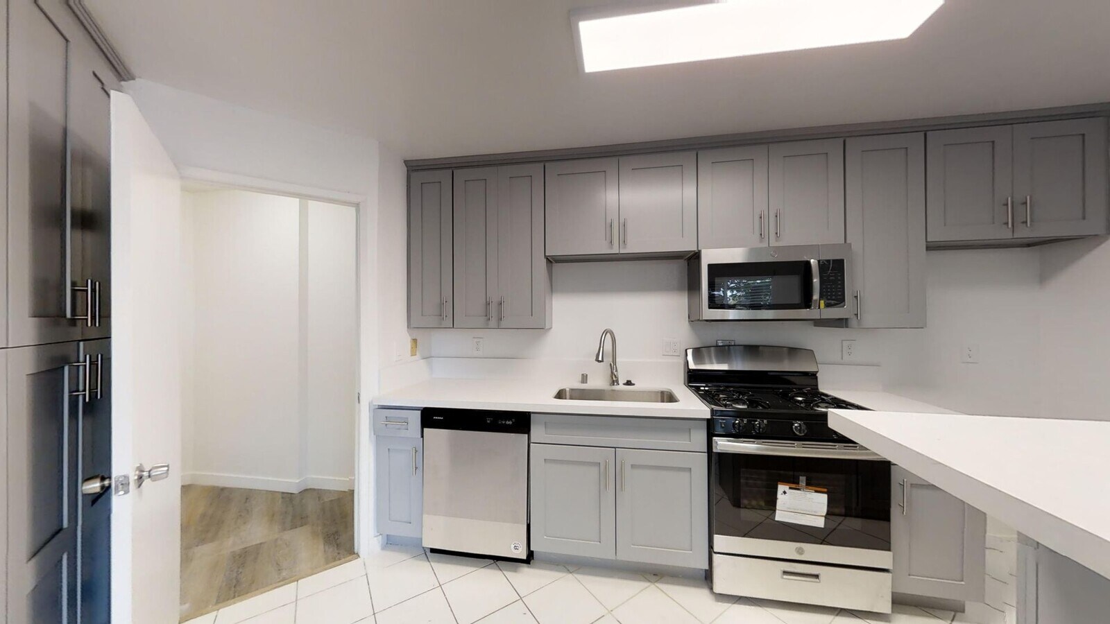 Photo - 3327 Livonia Ave