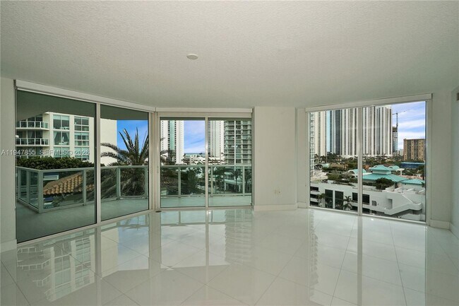 Building Photo - 250 Sunny Isles Blvd Unit 3-705