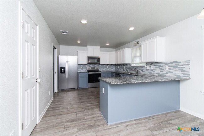 Photo - 6910 Catherine Dr