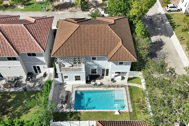 3534 Forest View Cir