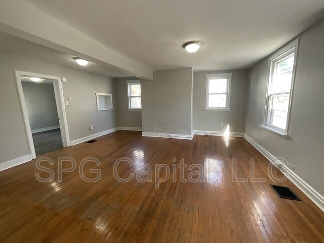 Photo - 12986 Main St