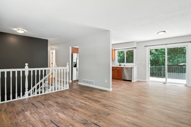 Photo - 7680 Berkshire Way