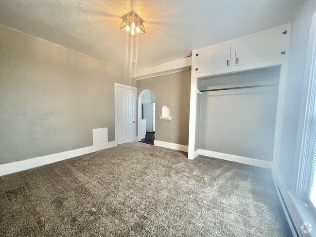 Building Photo - 306 N Academy St Rental