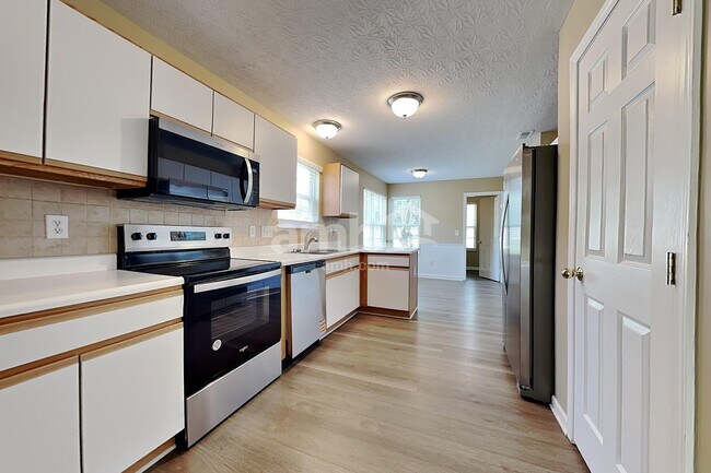 Photo - 7783 Haverhill Ln