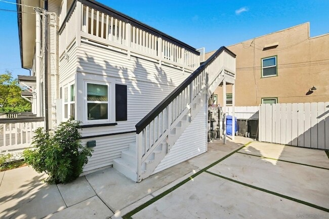 312 Brookes Ave Unit 2