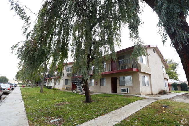 Park Place Apartments - Park Place Apartments