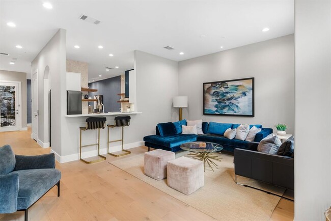 Photo - 1529 Barton Springs Rd Unit 13