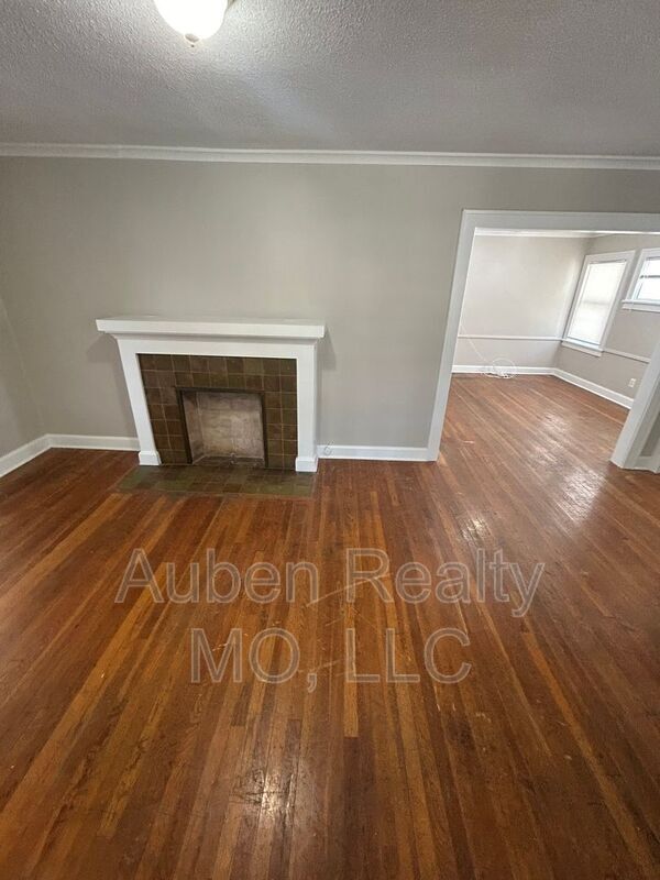 Photo - 5426 Harrison St Unit 2F