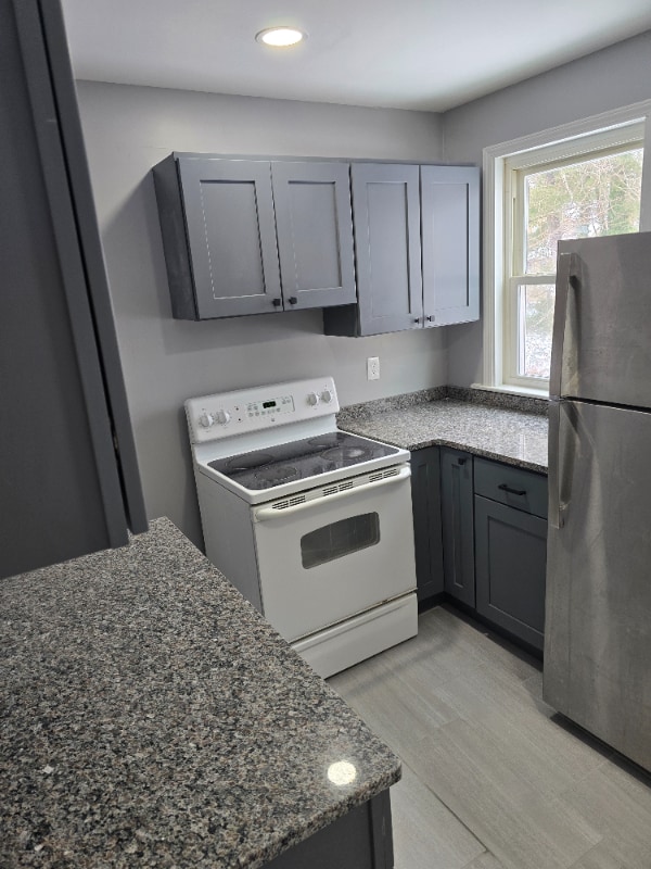 Building Photo - 32 Bunker Ave