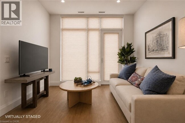 Photo - 410 Westhaven St Unit 304