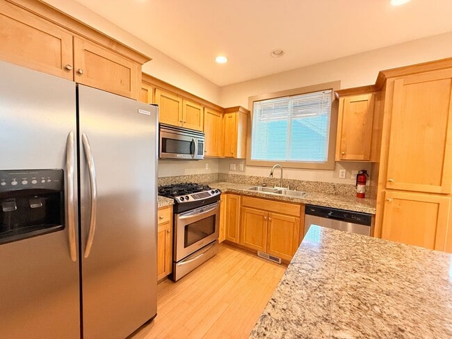 Photo - Spacious 3 Bedroom Townhome with Huge Bonus Room!