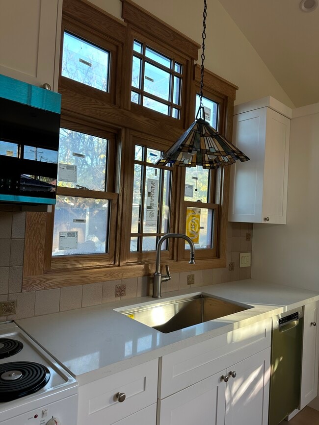 Photo - 1719 Loma Vista St