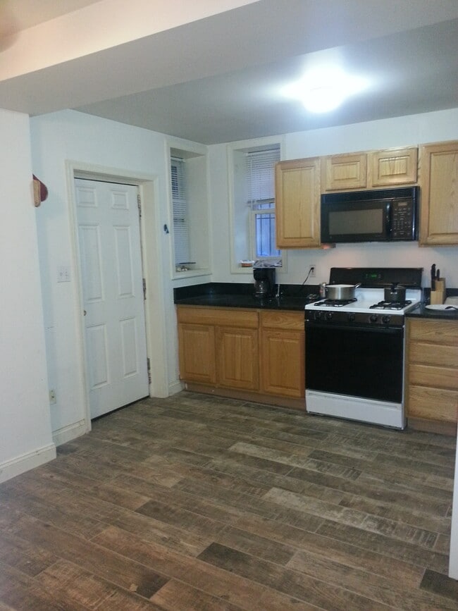 Photo - 1241 New Jersey Ave NW