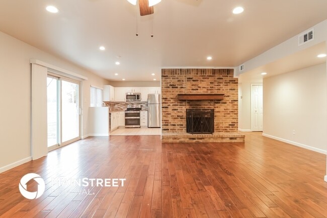 Photo - 18903 Platte River Way