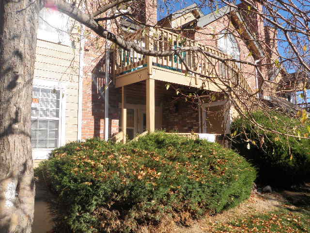 Sterling Commons 2-Bedroom, Garage - Sterling Commons 2-Bedroom, Garage Apartamento Unidad 4943 S. Carson St.,  105