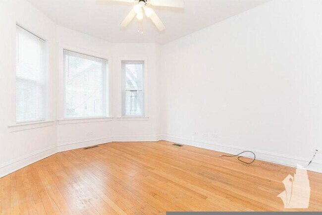 2 bedroom in Chicago IL 60613 - 2 bedroom in Chicago IL 60613 Unidad 1460-3 Rental