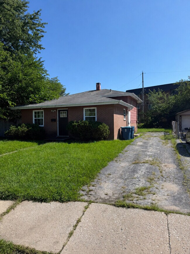 Photo - 1241 Arthur St
