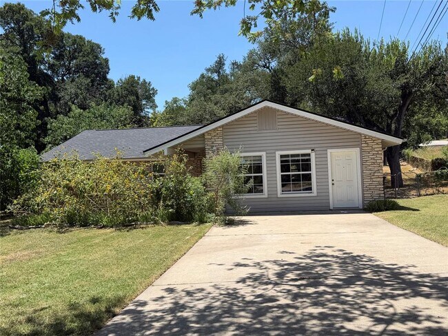 Photo - 801 Brushy Creek Dr