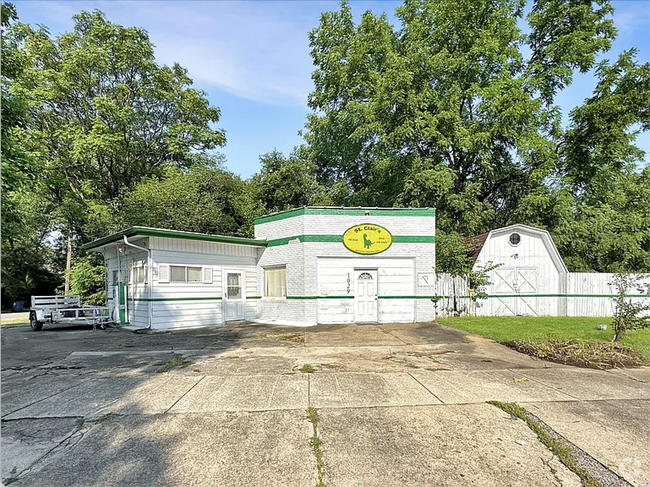 Building Photo - 1029 S 17th St Rental