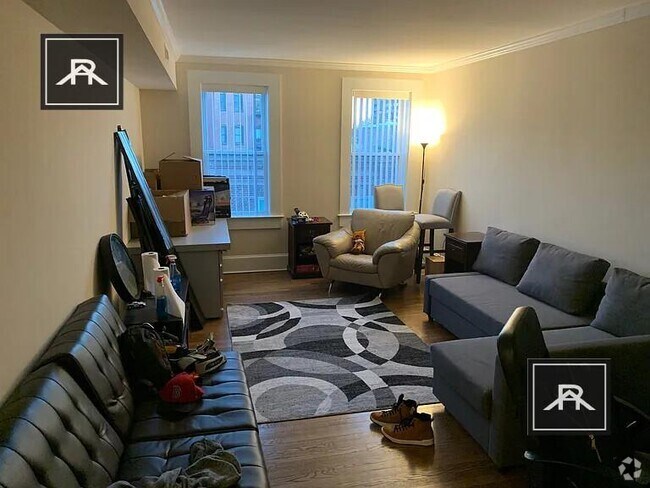 Building Photo - 2 bedroom in Brookline MA 02446 Unit 3 - TWO BED Rental