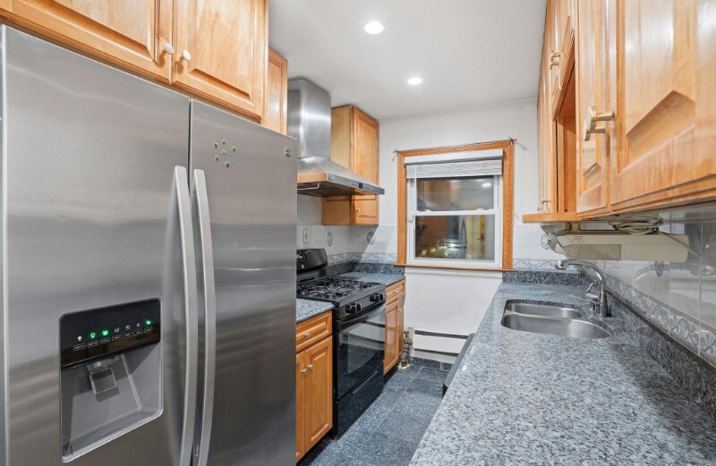 Photo - 82-01-8251 251st St