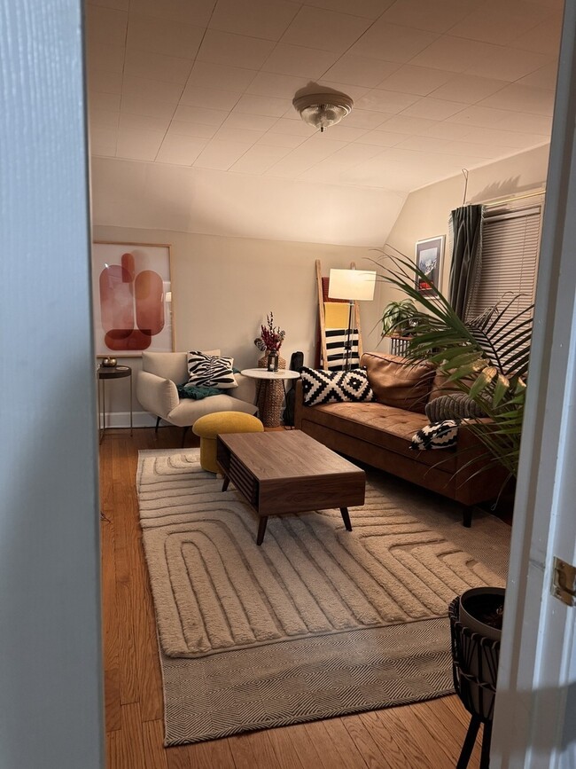 Photo - 325 3rd St Unit 2