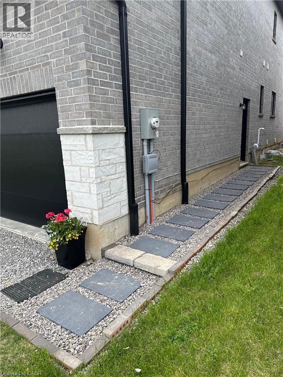 Photo - 348 Springbrook Ave