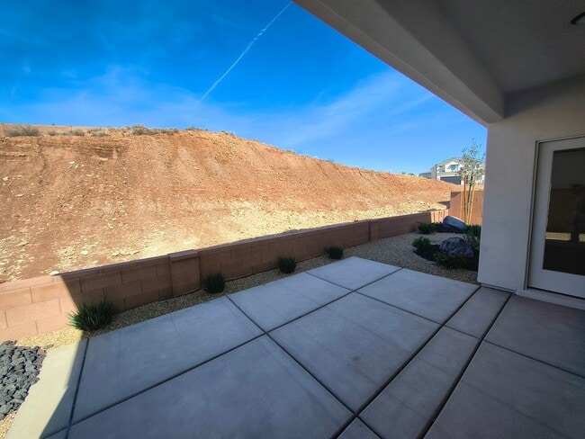 Photo - 1471 E White Desert Dr